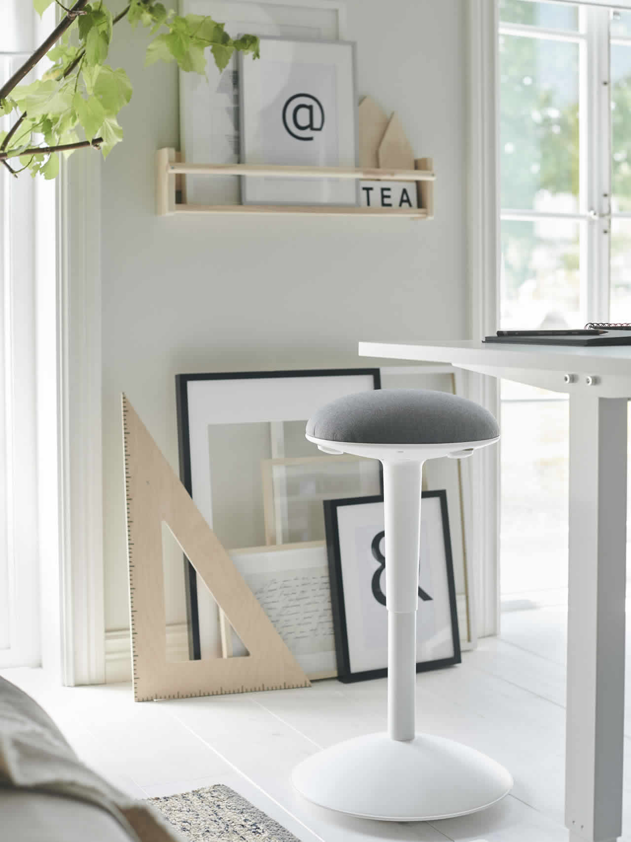 IKEA Ideas - A flexible home office in the living room