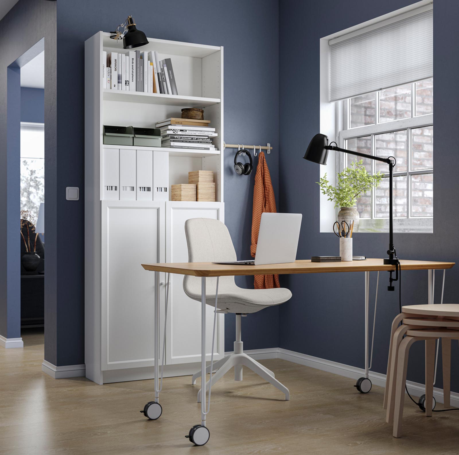 IKEA-ofis mobilya setleri anfallare langfjall masa sandalye ve dolap kombinasyonu