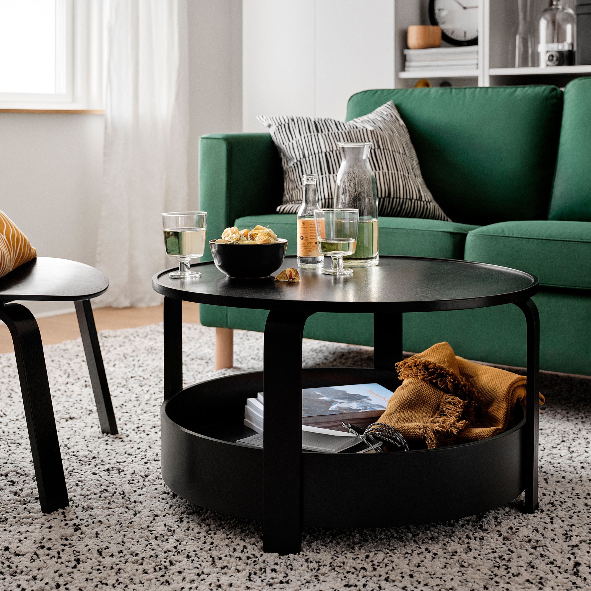 siyah 70 cm orta sehpa IKEA